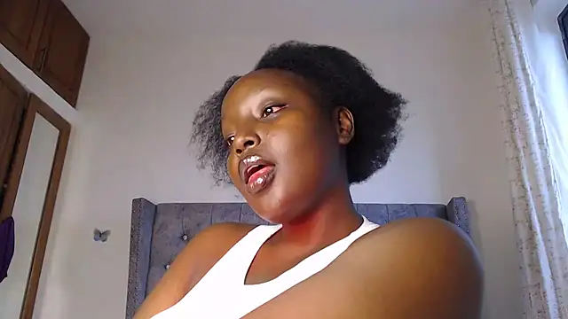 Snapshot of chococreamie chatting on July 5, 2026, 12:34 pm chococreamie online show from July 5, 2026, 12:34 pm
