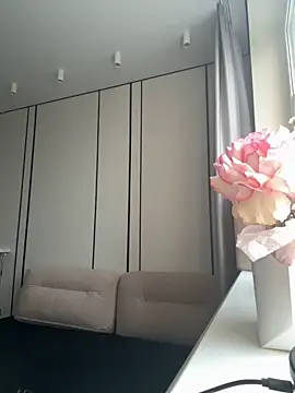 Snapshot of Sweet__Milly chatting on October 19, 2025, 12:52 pm Sweet Milly online show from October 19, 2025, 12:52 pm