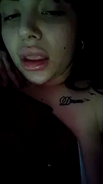 Snapshot of Esmertarcinim chatting on February 18, 2025, 2:49 pm Esmertarcinim online show from February 18, 2025, 2:49 pm