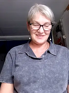 irinamaux online show from June 30, 2026, 5:51 am
