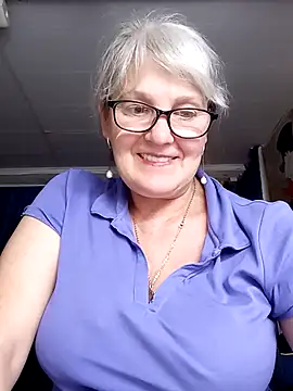 irinamaux online show from July 1, 2026, 4:29 pm