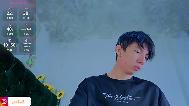 Snapshot of Levii_Ackermann chatting on February 23, 2026, 2:06 pm Levii Ackermann online show from February 23, 2026, 2:06 pm