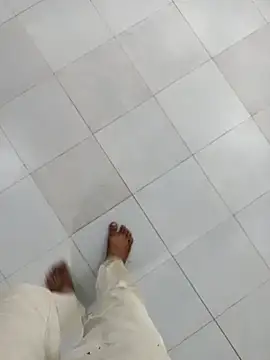 mr slim body online show from April 11, 2026, 1:15 pm