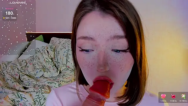 lexxxxxxi online show from March 12, 2026, 6:01 pm