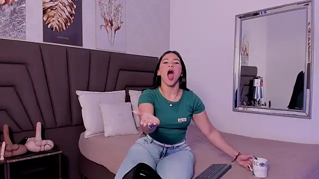 Snapshot of Sofi_Perez_ chatting on October 11, 2025, 11:22 am Sofi Perez online show from October 11, 2025, 11:22 am