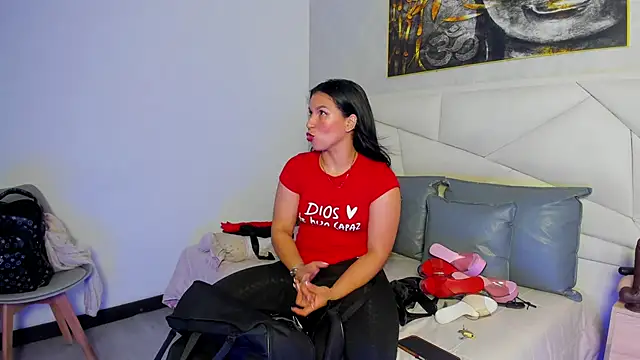 Sofi Perez  online show from December 2, 2025, 11:12 am