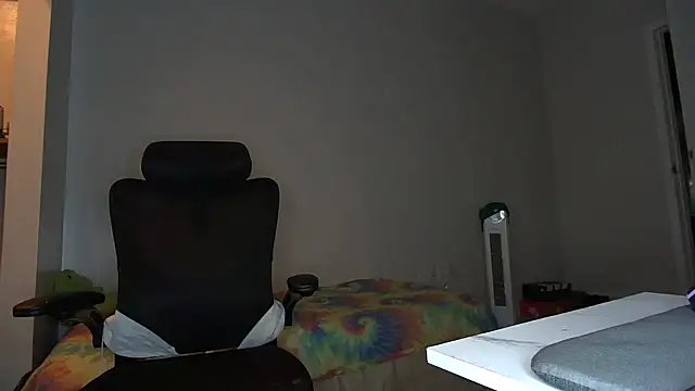 Zander823 online show from March 16, 2026, 5:44 am