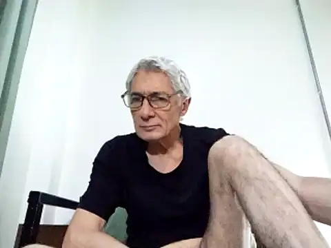 Snapshot of BIGUNCUTHARDCOCK chatting on March 20, 2025, 7:47 am BIGUNCUTHARDCOCK online show from March 20, 2025, 7:47 am