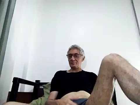 Snapshot of BIGUNCUTHARDCOCK chatting on March 21, 2025, 3:44 am BIGUNCUTHARDCOCK online show from March 21, 2025, 3:44 am