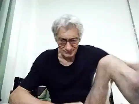 Snapshot of BIGUNCUTHARDCOCK chatting on March 21, 2025, 1:45 pm BIGUNCUTHARDCOCK online show from March 21, 2025, 1:45 pm