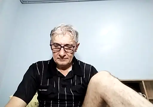 Snapshot of BIGUNCUTHARDCOCK chatting on September 12, 2025, 1:39 am BIGUNCUTHARDCOCK online show from September 12, 2025, 1:39 am