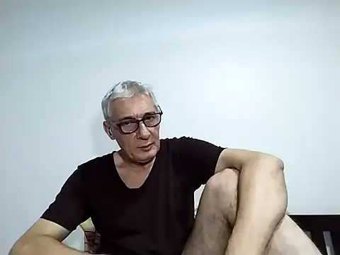 BIGUNCUTHARDCOCK online show from February 5, 2026, 2:35 pm