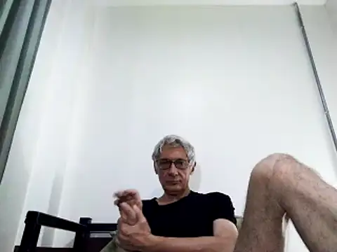 Snapshot of BIGUNCUTHARDCOCK chatting on March 21, 2025, 6:49 am BIGUNCUTHARDCOCK online show from March 21, 2025, 6:49 am