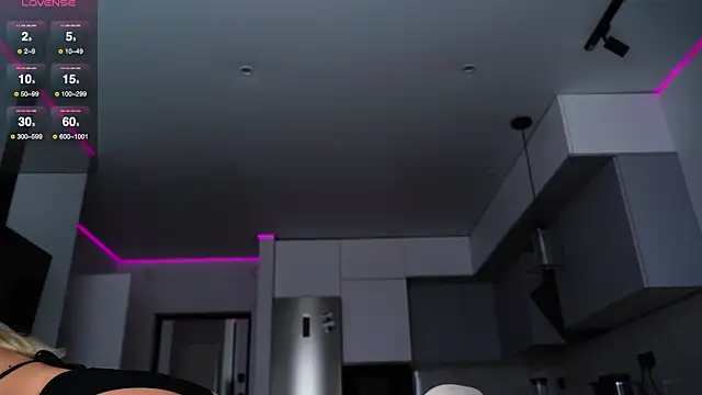 Snapshot of blackbunny_23 chatting on March 14, 2025, 9:24 am blackbunny 23 online show from March 14, 2025, 9:24 am