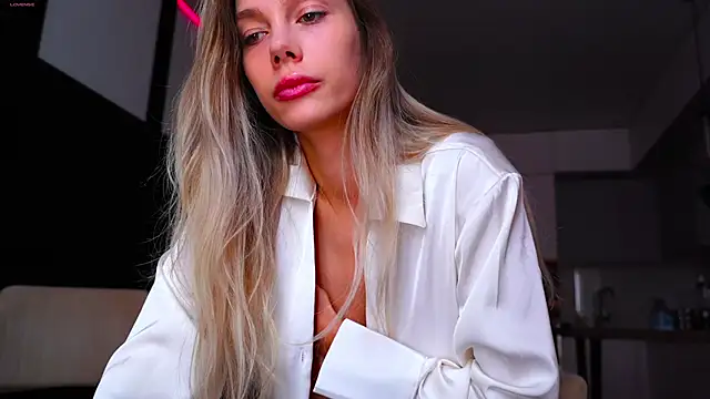 Snapshot of blackbunny_23 chatting on November 25, 2025, 7:52 am blackbunny 23 online show from November 25, 2025, 7:52 am