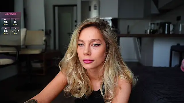 Snapshot of blackbunny_23 chatting on February 11, 2025, 10:03 am blackbunny 23 online show from February 11, 2025, 10:03 am