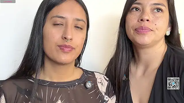 2SummerLove1 online show from April 18, 2026, 3:14 pm