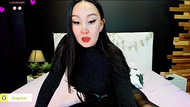 Julianna Jami online show from December 1, 2024, 7:41 pm