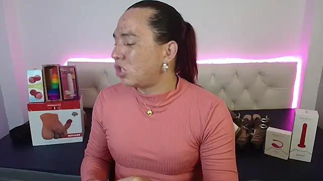 Snapshot of SofiaMadisson chatting on March 19, 2025, 1:29 pm SofiaMadisson online show from March 19, 2025, 1:29 pm