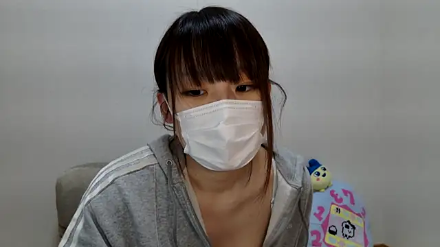Snapshot of hi---chan- chatting on March 12, 2025, 6:43 pm hi---chan- online show from March 12, 2025, 6:43 pm
