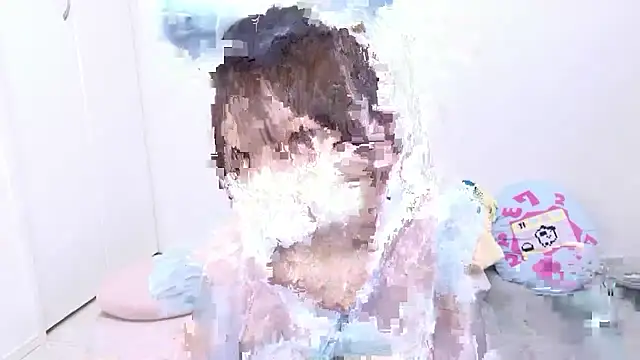 Snapshot of hi---chan- chatting on May 8, 2026, 1:15 pm hi---chan- online show from May 8, 2026, 1:15 pm