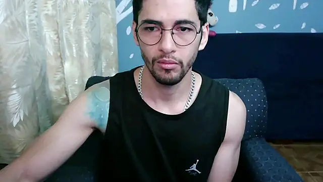 ponzothc online show from October 4, 2025, 10:11 pm