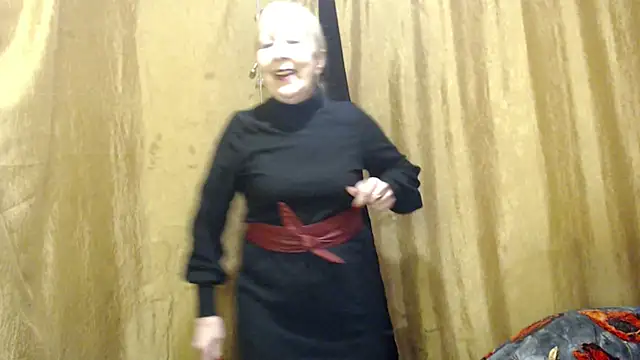 Snapshot of _Estelitta_5 chatting on March 21, 2025, 12:17 pm Estelitta 5 online show from March 21, 2025, 12:17 pm