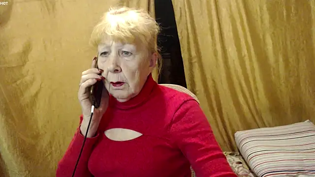 Snapshot of _Estelitta_5 chatting on October 14, 2025, 8:59 am Estelitta 5 online show from October 14, 2025, 8:59 am