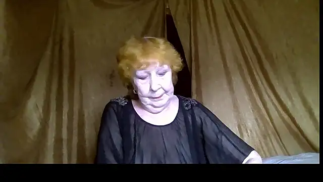 Snapshot of _Estelitta_5 chatting on July 18, 2026, 11:30 am Estelitta 5 online show from July 18, 2026, 11:30 am