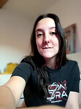  Juliette online show from November 16, 2025, 9:14 am