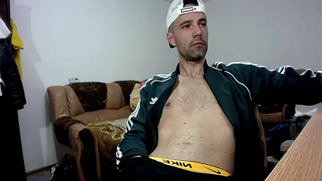 I like older menn online show from March 13, 2026, 6:07 am