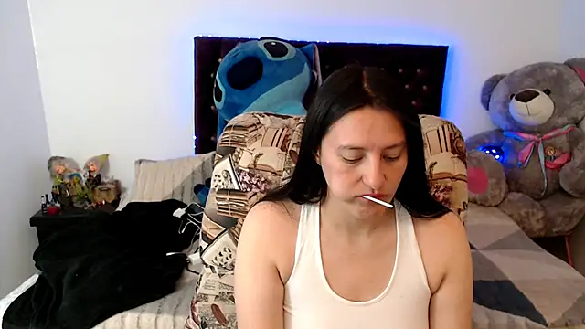 Lorenahot 06 online show from April 21, 2026, 5:41 pm