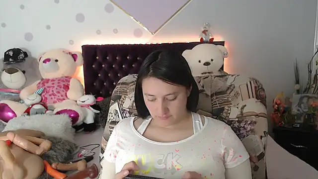 Lorenahot 06 online show from March 11, 2025, 5:46 pm