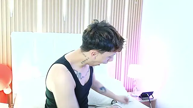 Tomy Rox online show from February 17, 2026, 8:39 pm