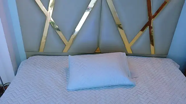 cattaleeyaa online show from September 20, 2025, 12:21 pm