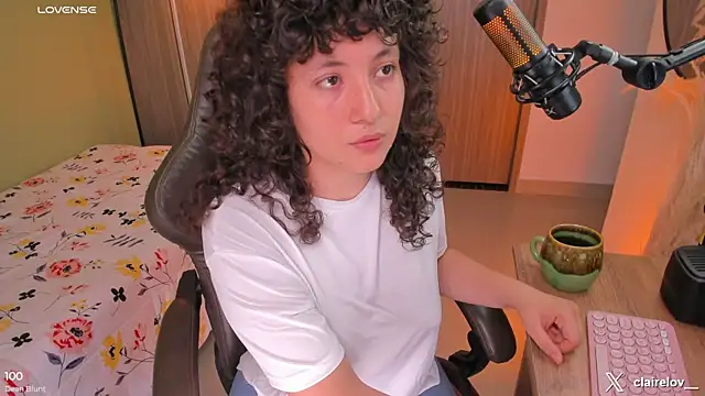 orchide  online show from January 18, 2026, 10:02 pm