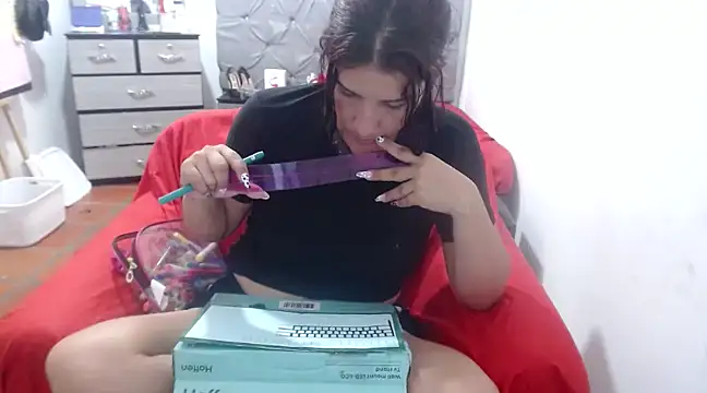 Snapshot of Ainhoa-hot chatting on February 28, 2025, 6:20 pm Ainhoa-hot online show from February 28, 2025, 6:20 pm