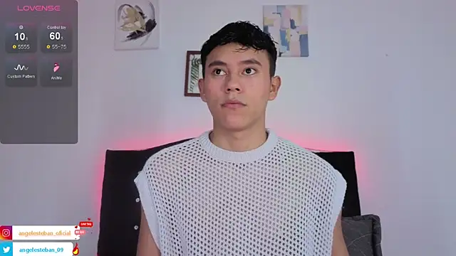 Angel esteban fx online show from November 10, 2025, 11:37 am