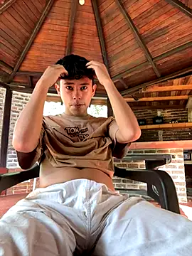 Angel esteban fx online show from November 24, 2025, 7:36 pm