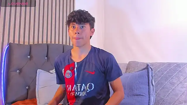 Snapshot of Angel_esteban_fx chatting on May 28, 2026, 7:20 pm Angel esteban fx online show from May 28, 2026, 7:20 pm