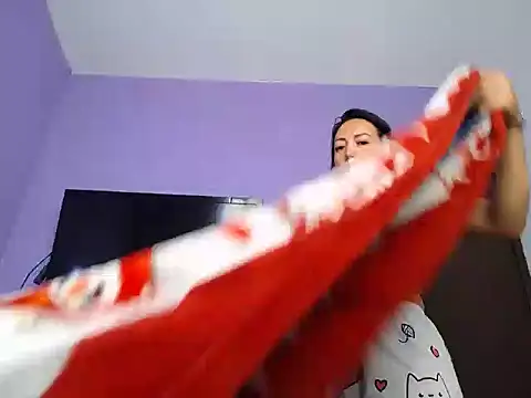 Snapshot of Laura_martin_ chatting on November 18, 2025, 12:41 pm Laura martin online show from November 18, 2025, 12:41 pm