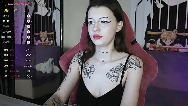 Snapshot of prettybones chatting on December 5, 2024, 9:22 am prettybones online show from December 5, 2024, 9:22 am