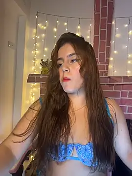 Snapshot of Juanelopez1 chatting on June 25, 2026, 3:04 am Juanelopez1 online show from June 25, 2026, 3:04 am