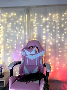 Juanelopez1 online show from September 15, 2025, 12:22 am