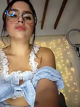 Juanelopez1 online show from February 2, 2025, 4:59 am