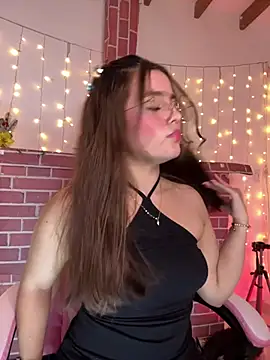 Juanelopez1 online show from February 8, 2026, 3:04 am