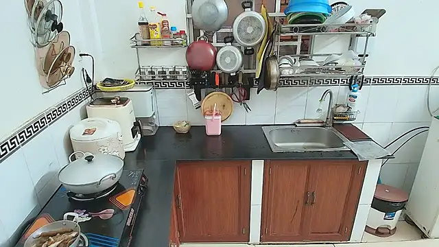 Snapshot of Babysex-2k chatting on November 19, 2025, 2:33 am Babysex-2k online show from November 19, 2025, 2:33 am