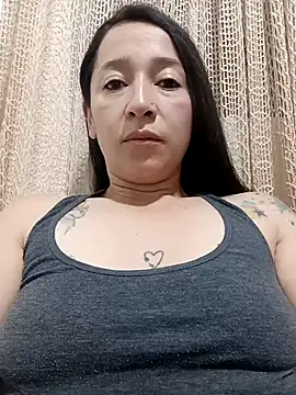 Snapshot of emilypoppy3 chatting on December 14, 2025, 1:28 pm emilypoppy3 online show from December 14, 2025, 1:28 pm