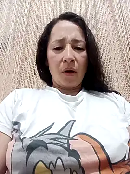 Snapshot of emilypoppy3 chatting on December 19, 2025, 8:44 pm emilypoppy3 online show from December 19, 2025, 8:44 pm