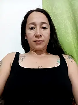 Snapshot of emilypoppy3 chatting on January 16, 2026, 8:35 pm emilypoppy3 online show from January 16, 2026, 8:35 pm